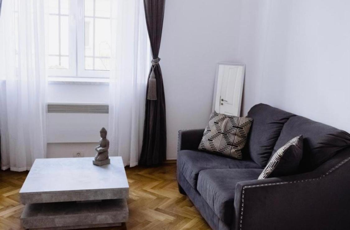Lorena'S Apartment Arad Exterior photo